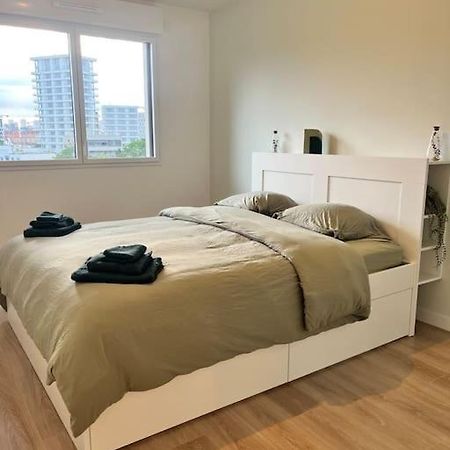 Superbe Appartement Neuf Dans Residence Familiale Aux Portes De Paris Avec Parking Іврі-сюр-Сен Екстер'єр фото